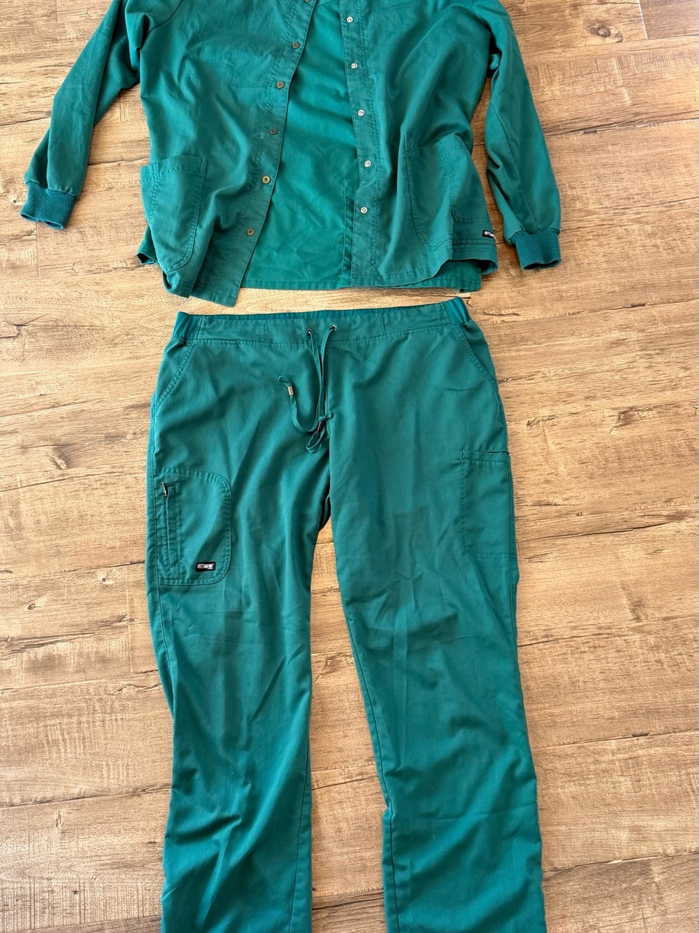 Grey's Anatomy Scrubs Set - Green - Jacket, Top & Pants
